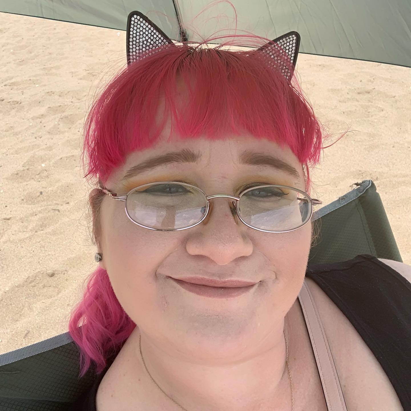 Kittie at the beach